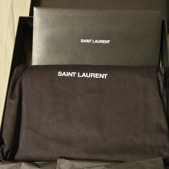 Saint Laurent Black Quilted Leather Clutch - Picture 11 of 16